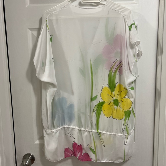 Cover up - Picture 2 of 4